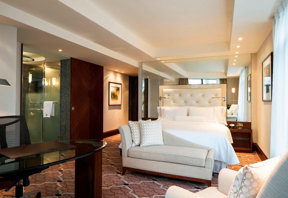 皇冠豪华大床房