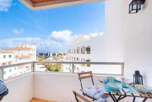 高级一卧室带阳台公寓