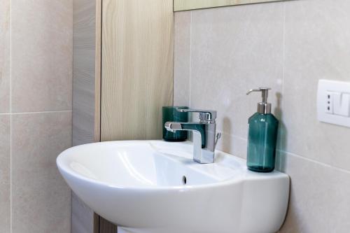 高级一卧室带阳台公寓