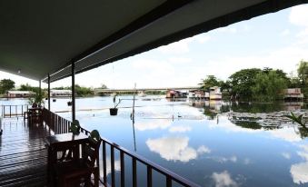 The Best Riverside Guesthouse Kanchanaburi