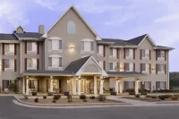 Country Inn & Suites by Radisson, West Bend, WI Hotels in 