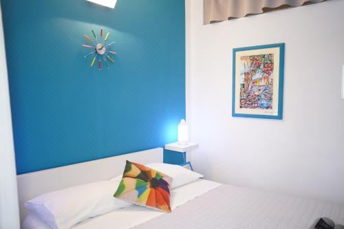 带私人外部浴室的双人房