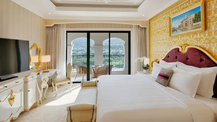 Nha Trang Marriott Resort & Spa, Hon Tre Island Room