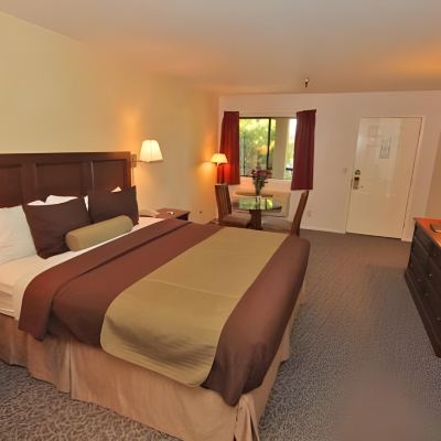 Deluxe Queen Room Mission Inn Promo Code