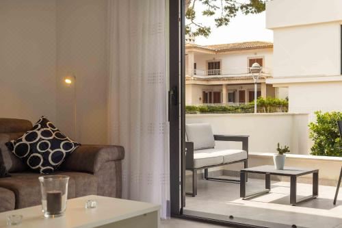 Es Descans Three-Bedroom Villa