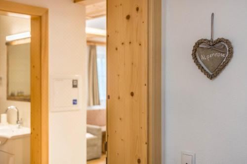 高级一卧室带阳台公寓