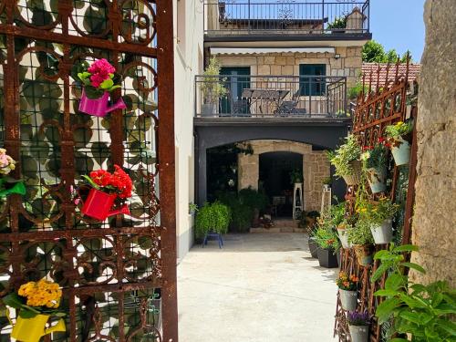 带露台一室公寓