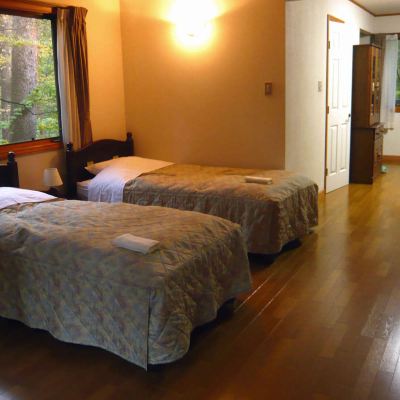 部屋タイプおまかせ 絵本美術館＆コテージ　森のおうち クーポン