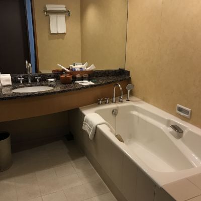 俱樂部客房, 1 張特大床, 可進入俱樂部酒廊, 海灣景觀 （Bay Club Floor） 橫濱灣東急大飯店優惠