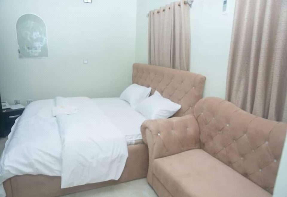 经济型公寓， 阳台， 城市景观