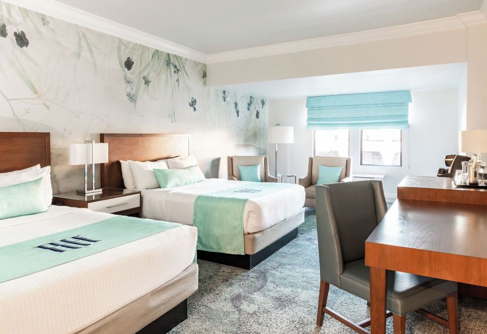 豪华客房， 2 张双人床