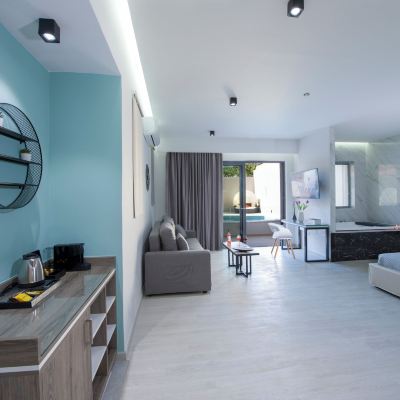 Deluxe Suite with Pool View-Non-Smoking XSuites Promo Code