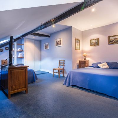 Family Room Hotel des Arts Promo Code