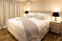 Grand House Lodge Jeffreys Bay Hotel di 