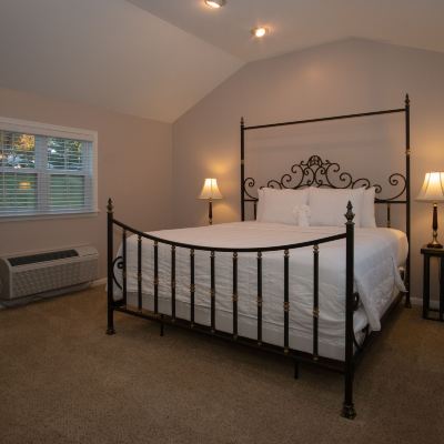 One-Bedroom Cottage Allenberry Resort Promo Code