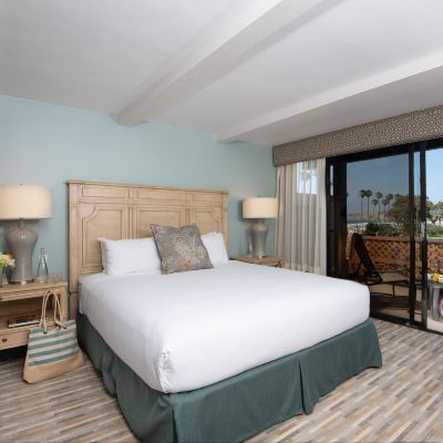 King Room with Coastline View La Jolla Shores Hotel Promo Code