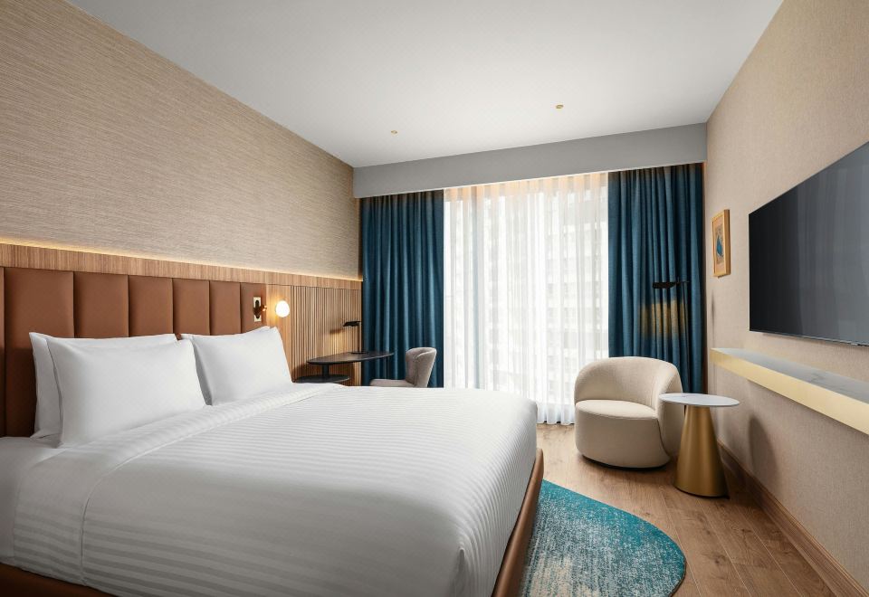 城景甄选特大床房