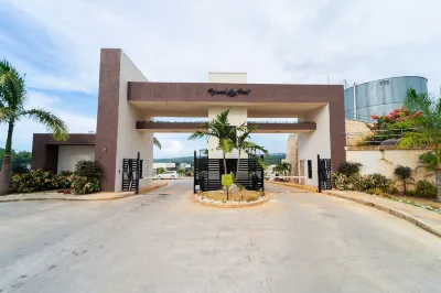 LnD Villa! Lovely gated community, 24 hrs security, amazing view, and pool  호텔