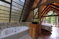 Sacha Urco Lodge -Private Cloud Forest Reserve in Mindo-4X4 Recommended March-April