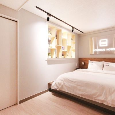 Triple 6 (3 Beds) Yeongju Case Business Hotel 쿠폰