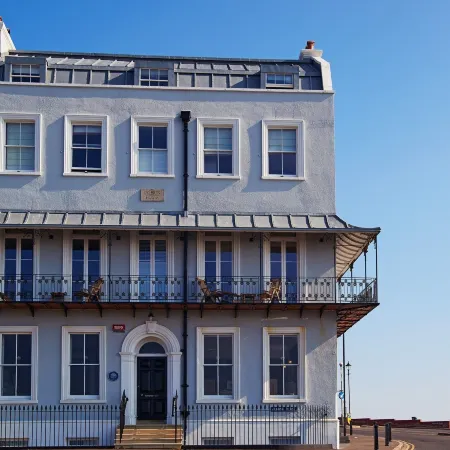 The House at Ramsgate Отели в г. Рамсгит