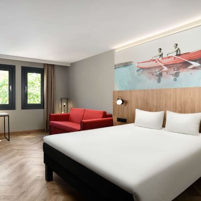 Superior Room with Double Bed and Sofa Ibis Budapest Heroes Square Promo Code