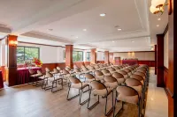 Issacs Residency