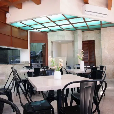 Hotel Grand Lion