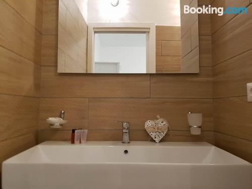 侧面海景豪华双人房