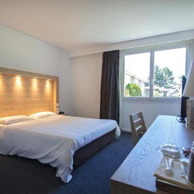 Superior Triple Room (1 Double Bed and 1 Single Bed)