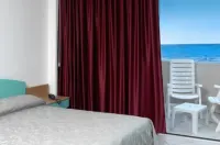 Altamarea Residence & Family Hotel