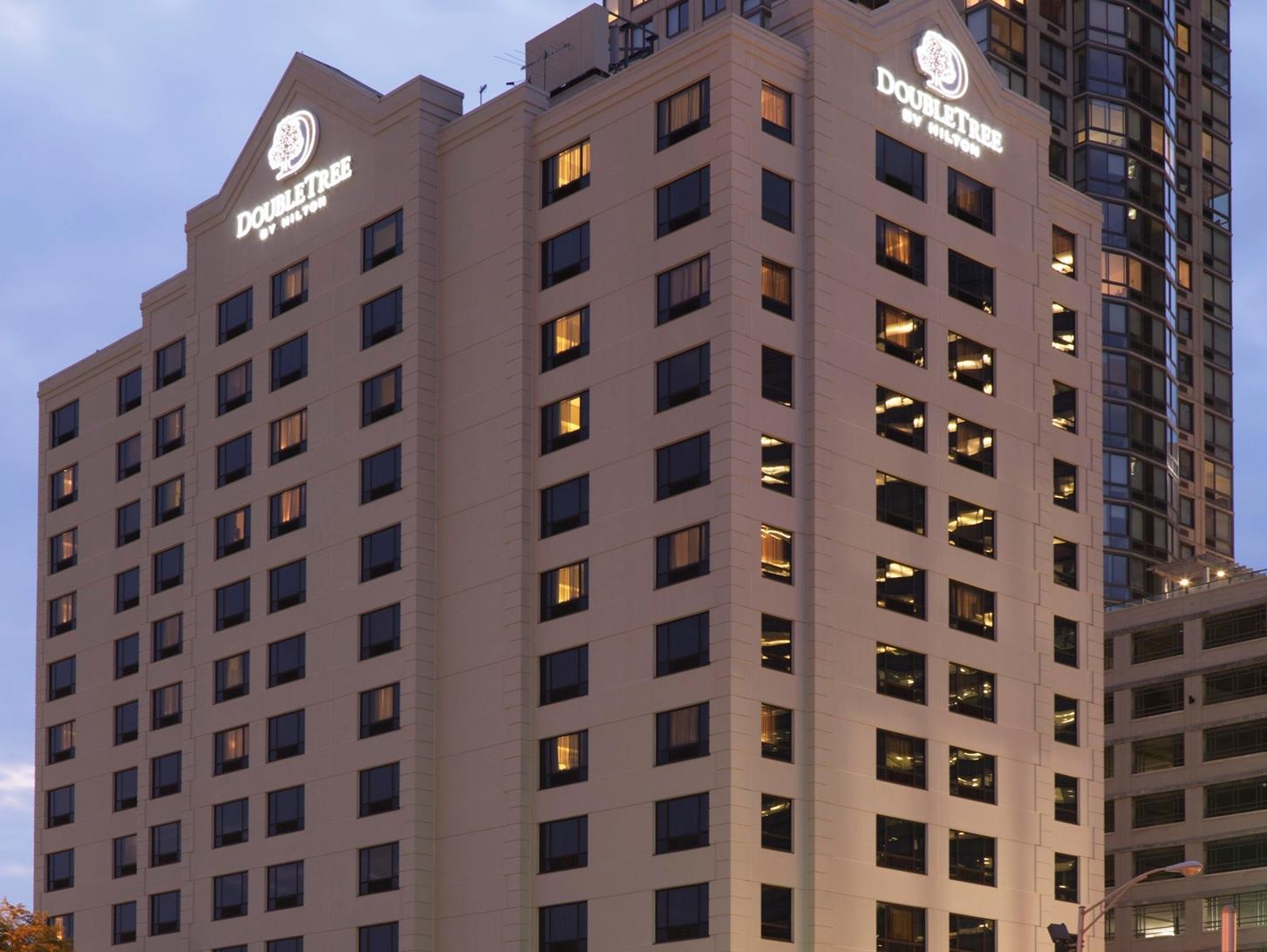 精致特大床套房