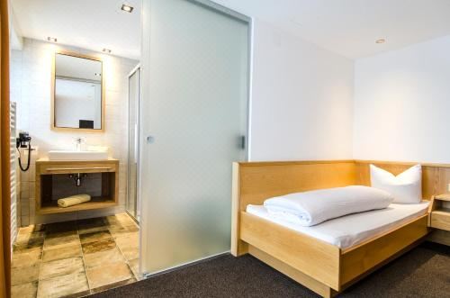 经济单人房（带阳台）