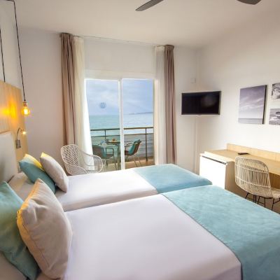 Double Room with Sea View 2 Single bed