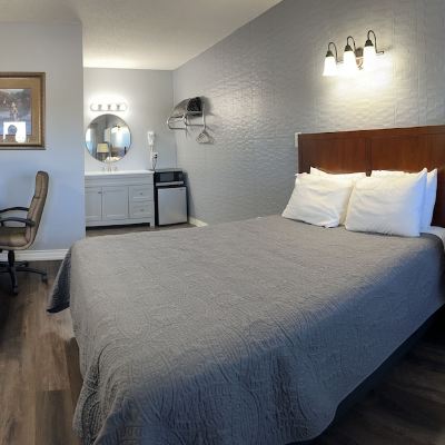 Standard Single Room Pelican Motel Promo Code