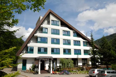 Kinder- Und Familienhotel Nockalm Hotel di 