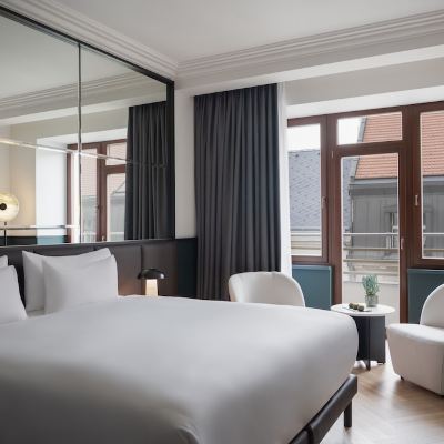 精品大床房 帶陽台 捷克阿爾克朗酒店優惠