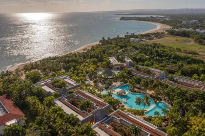 Iberostar Waves Costa Dorada Hotel a 