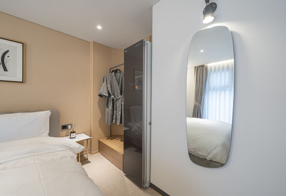 브라운도트 역삼 로비