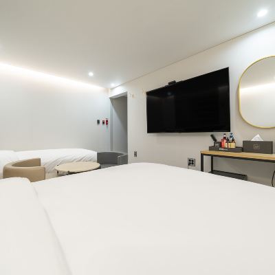 Twin (Ace Bed, Kundal Luxury Amenity) Chuncheon Number 25 Namchuncheon Branch 쿠폰
