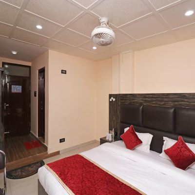 Small Double Room OYO 19811 Abc Residency Promo Code