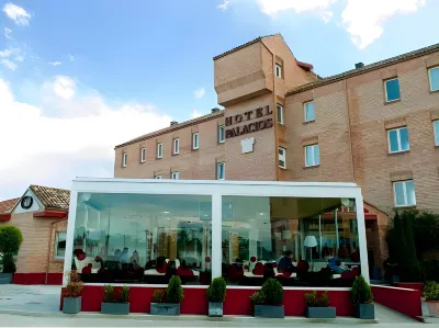 Hotel Palacios Отели в г. 