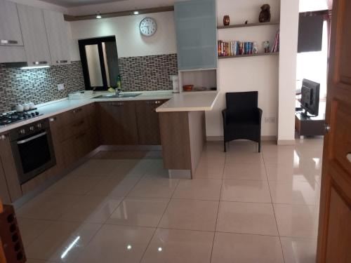 双卧室顶层套房