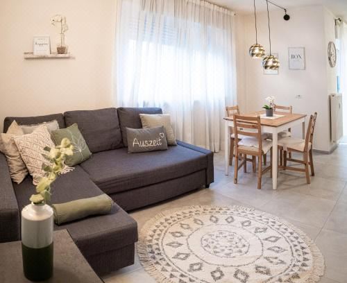 高级一卧室带阳台公寓