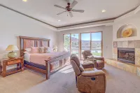 Entrada Waterside Studio Villa w/Kitchenette & Private Garage Hotéis em 