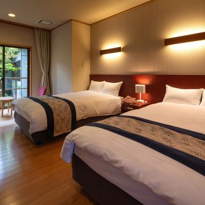 [Western-Style Twin Room] Takimitei 13 Square Meters ■Wi-Fi Equipped■ [Standard] [Twin Room] [Non-Smoking] [Mountain View] 風雅の宿 長生館 クーポン