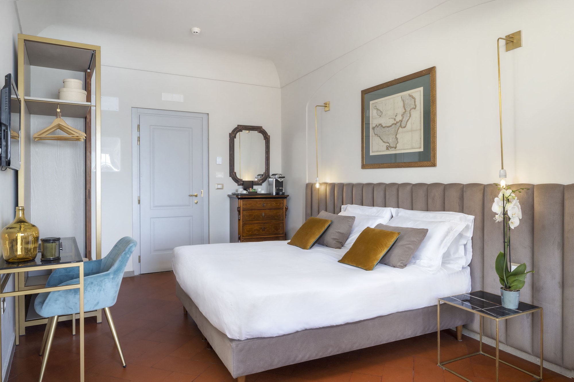 豪华房，海景（海和埃特纳火山多床视图）