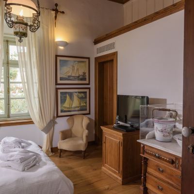 Economy Double Room Cotommatae Hydra 1810 Promo Code