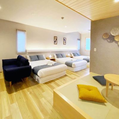 デラックスファミリースイート (201) (ソファベッドと布団を使用する場合は事前に施設に連絡してください) ホテルクラス広島 大州 クーポン