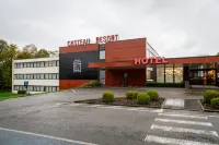 Hotel & Aparthotel Casteau Resort Mons Soignies のホテル